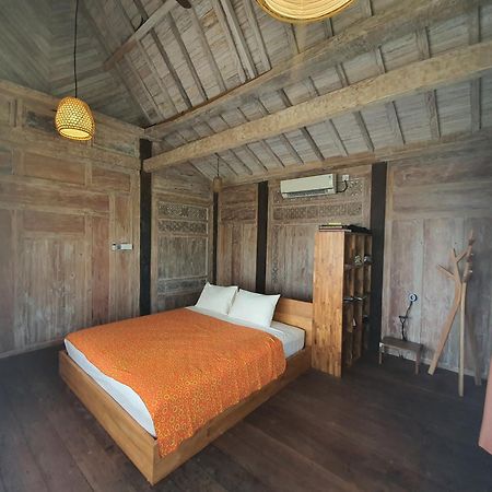 Agaliving Medewi Bed & Breakfast Pulukan Exterior photo