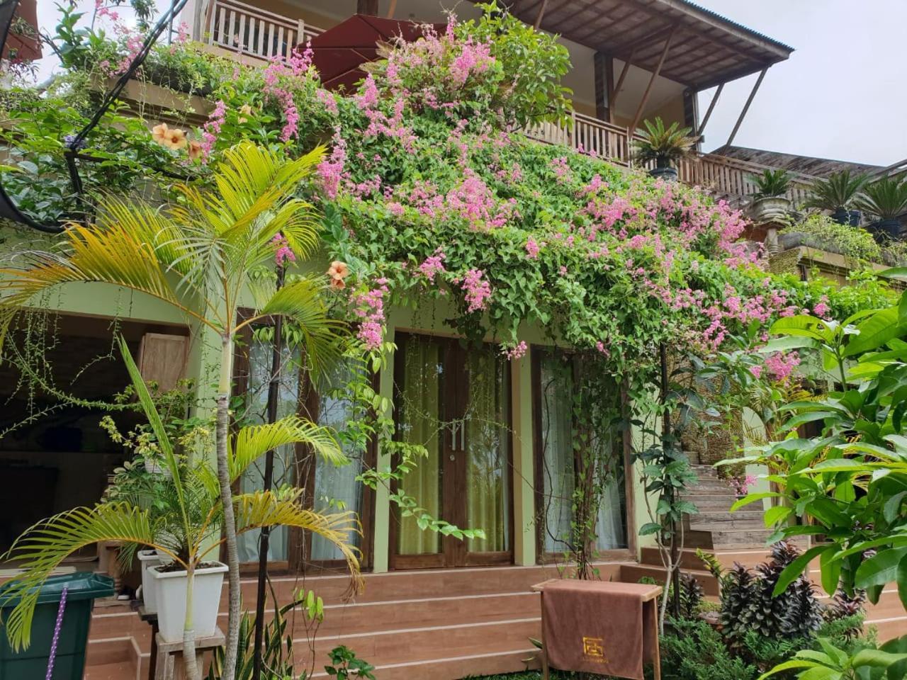 Agaliving Medewi Bed & Breakfast Pulukan Exterior photo
