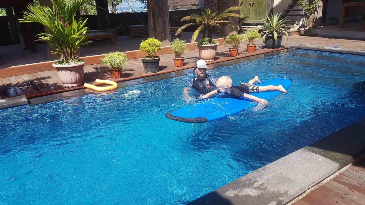 Agaliving Medewi Bed & Breakfast Pulukan Exterior photo